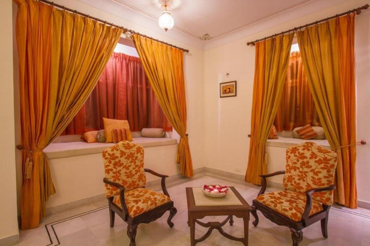Akshay Niwas Boutique Luxury Hotel Udaipur Exterior foto