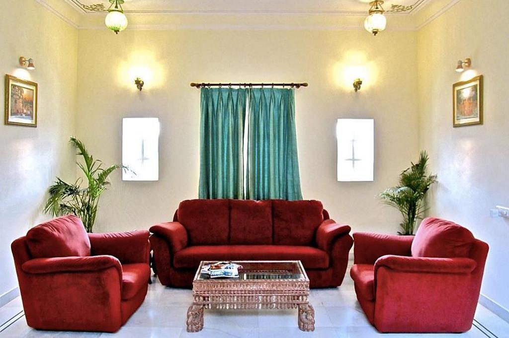 Akshay Niwas Boutique Luxury Hotel Udaipur Exterior foto